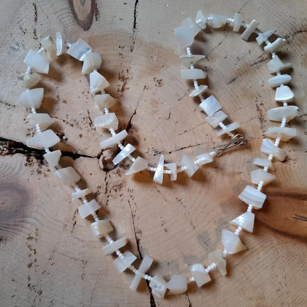 Chunky Shell Nugget Necklace Thick Tropical Beaded White Mother of Pearl - Picture 5 of 12
